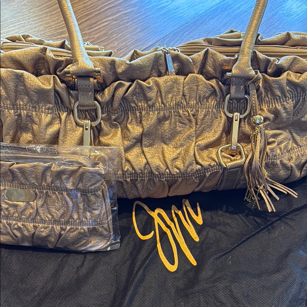 JM Collection Gold Bag Elegant Design
